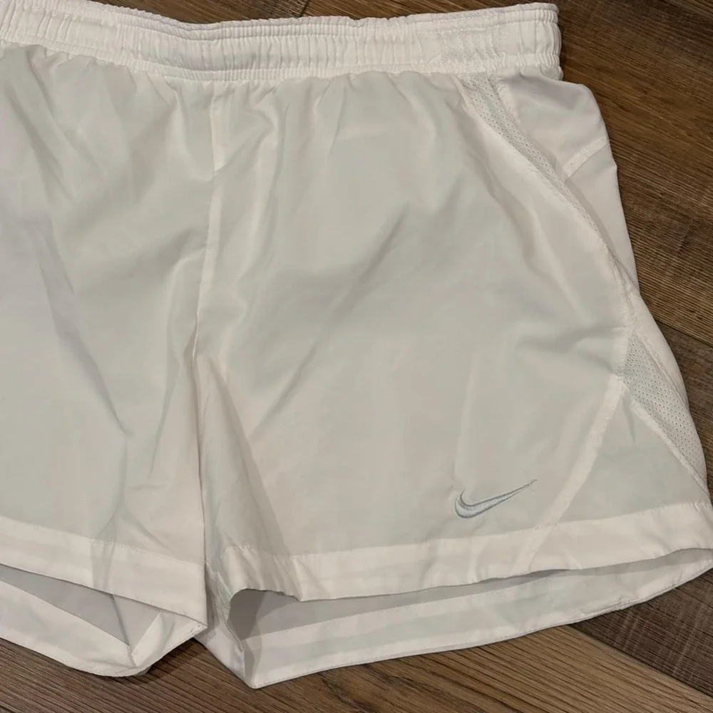 Nike white running shorts running athletic 28